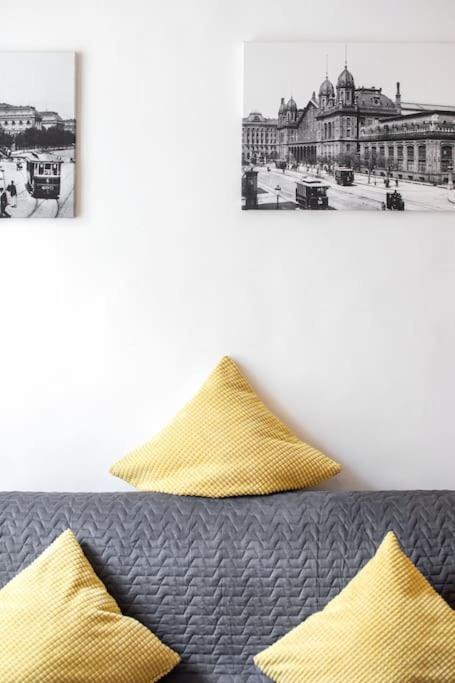 Vintage Style Cozy Downtown Apartment. 부다페스트 외부 사진